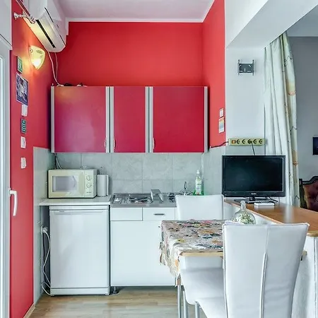 Mustapic Hotel 3*